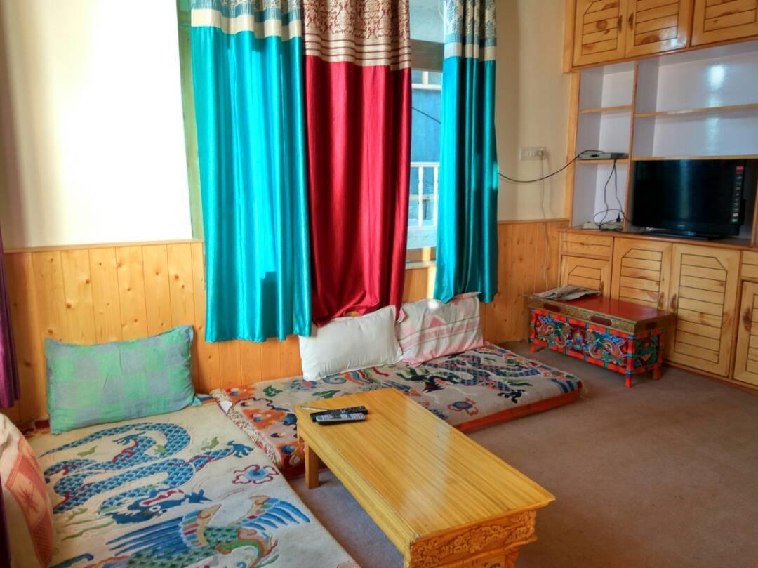 Achina Hotel Leh Kültér fotó